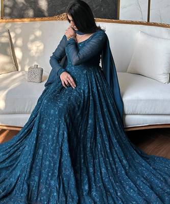 Teal silk blend embroidered flared gown set 3