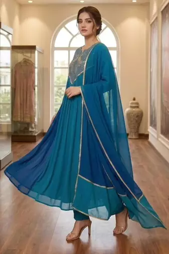 Blue chanderi embroidered kurta set