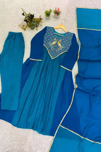 Blue chanderi embroidered kurta set