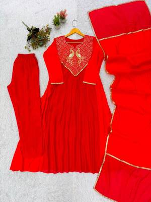 Multicolor chanderi embroidered kurta set 4