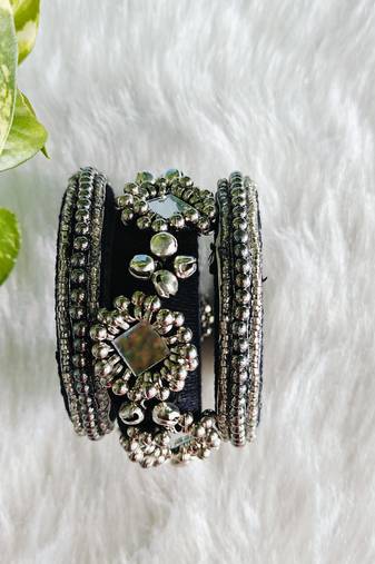  handcrafted black & silver mirror ghungroo statement bangle (set of 6)