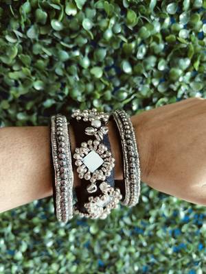  handcrafted black & silver mirror ghungroo statement bangle (set of 6) 4