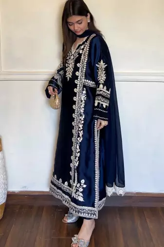 Navy-blue silk blend embroidered kurta set