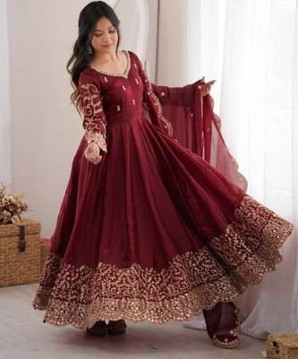Wine silk blend embroidered flared gown set 2