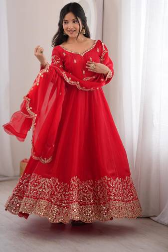 Red silk blend embroidered flared gown set