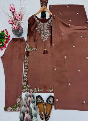 Brown silk blend embroidered kurta set 3