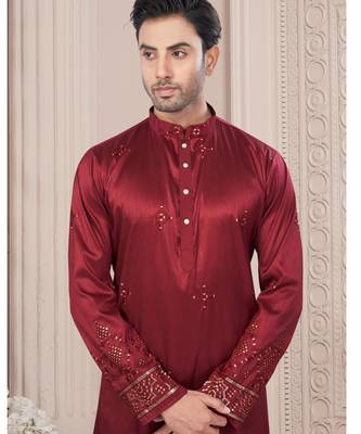 Maroon daaman work, star and thred computer amrodery work kurta pajama set 2
