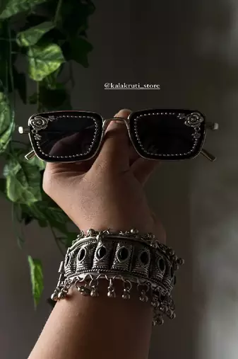Swagger shades  - navratri
