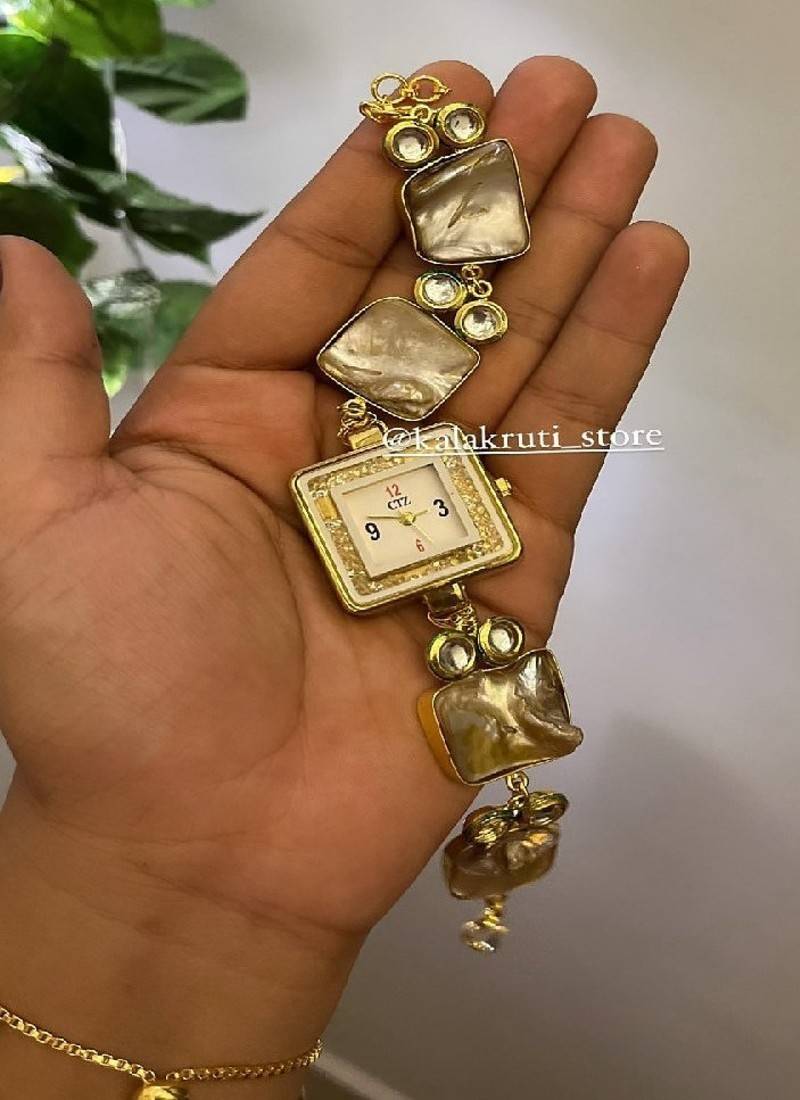 Eshita luxe watch  - navratri