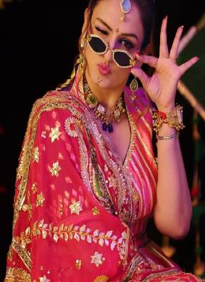 Sassy bling as seen on akriti kakkar  - navratri 2