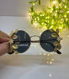 Golden leafy luxe  - navratri