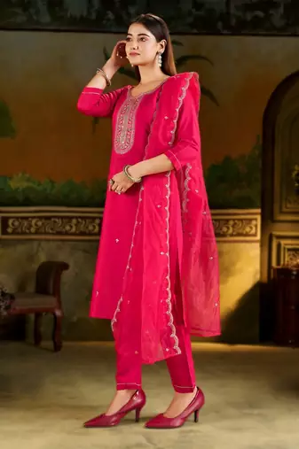 PINK EMBRODEIRY WORK WITH SILK BLEND FABRIC KURTI PANT DUPATTA SET