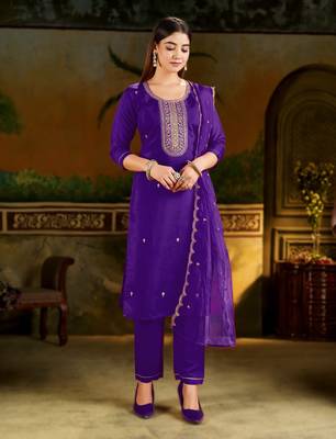 PURPLE EMBRODEIRY WORK WITH SILK BLEND FABRIC KURTI PANT DUPATTA SET 1