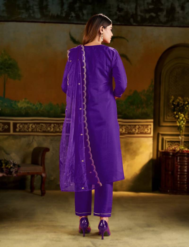 PURPLE EMBRODEIRY WORK WITH SILK BLEND FABRIC KURTI PANT DUPATTA SET