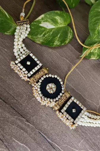  handcrafted black and gold kundan pearl choker necklace set