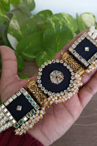  handcrafted black and gold kundan pearl choker necklace set