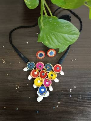  handcrafted multicolour mirror & cowrie shell statement choker necklace set 4
