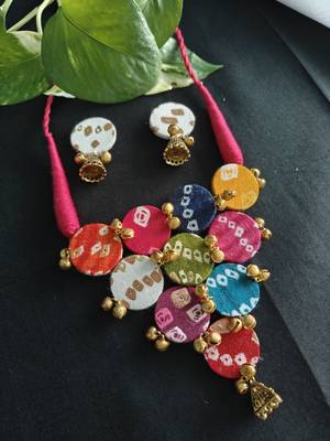  handcrafted multicolour bandhani fabric jhumka necklace set 4