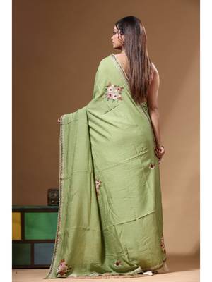 Green pure linen with kantha work saree with blouse piece 3