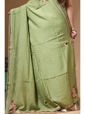 Green pure linen with kantha work saree with blouse piece 4