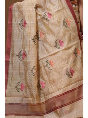 Beige semi- chanderi with embroidery saree with blouse piece 4