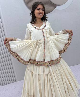 Navratri Special Off White Kediya Style Cotton Chaniya Choli 3