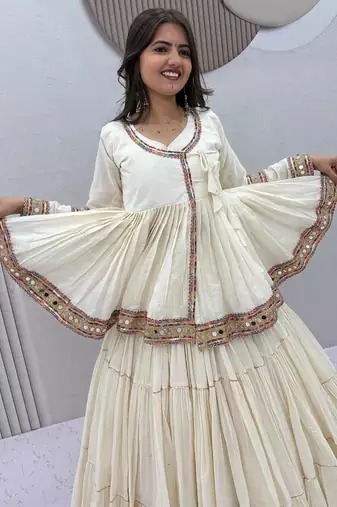 Navratri Special Off White Kediya Style Cotton Chaniya Choli