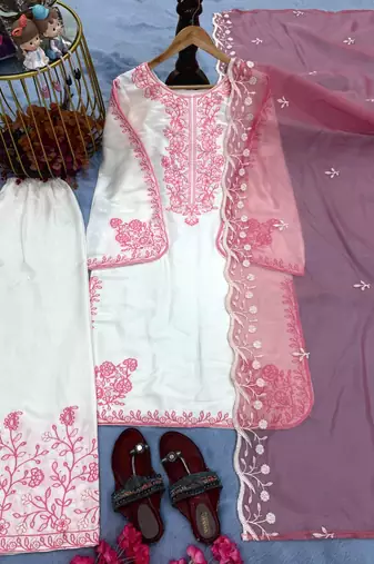 Light Pink Color Embroidery And Thread Work Silk Blend Salwar Suit