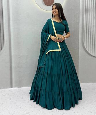 Garba Special Green Cotton Lehenga Choli with Handmade Mirror Work 1