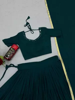 Garba Special Green Cotton Lehenga Choli with Handmade Mirror Work 5