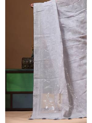 Grey viscose organza with embroideery saree with blouse piece 4