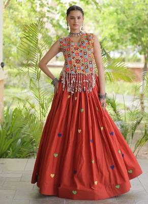 Kora Cotton Navratri Lehenga Choli with Heart Thread Embroidery, Gamthi Mirror Work & Latkan 1