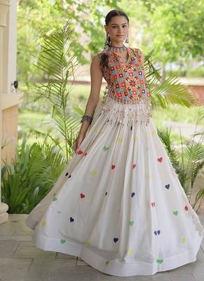 Kora Cotton Navratri Lehenga Choli with Thread Embroidery Gamthi Mirror Work & Latkan - free size 5