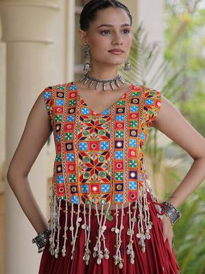 Kora Cotton Navratri Lehenga Choli with Heart Thread Embroidery, Gamthi Mirror Work & Latkan 4