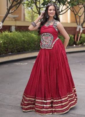 rayon Work Lehenga Choli with Gamthi Mirror Work & Patti Lace Full Stitched Wedding Wear Lehenga Set - free size 3