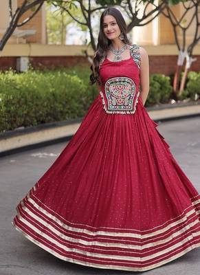 rayon Work Lehenga Choli with Gamthi Mirror Work & Patti Lace Full Stitched Wedding Wear Lehenga Set - free size 5