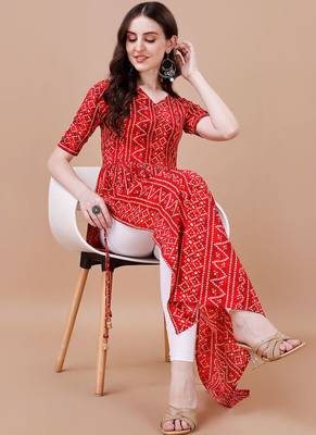 RED BANDHANI FOLI PRINT DESIGN WORK WITH RAYON FABRIC KURTI  4
