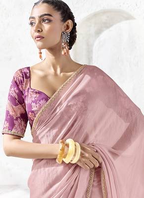 light pink faux georgette saree with golden zari border 2