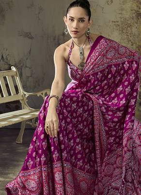 magenta purple faux satin printed saree 3