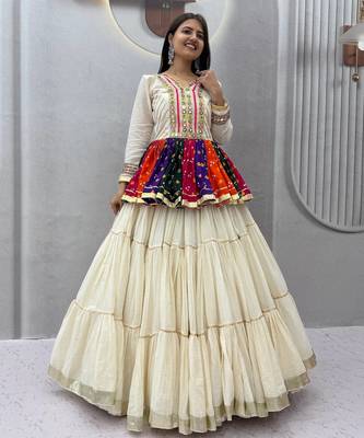 White Gamthi work & mirror work Cotton Navratri Lahenga Kediyu Set 1