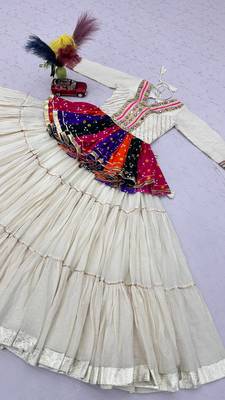 White Gamthi work & mirror work Cotton Navratri Lahenga Kediyu Set 4