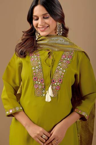 Lime cotton blend embellished kurta set