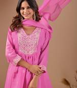 Pink cotton blend embroidered kurta set