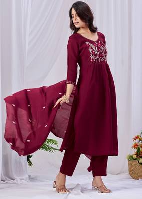 Maroon cotton embroidered kurta set 3