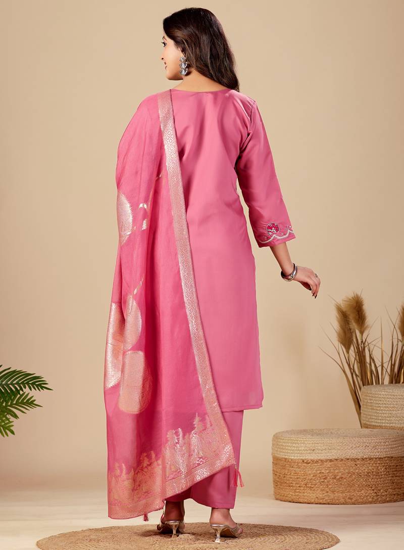 Pink cotton embellished kurta set