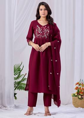 Maroon cotton embroidered kurta set 5