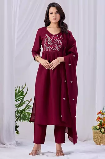 Maroon cotton embroidered kurta set