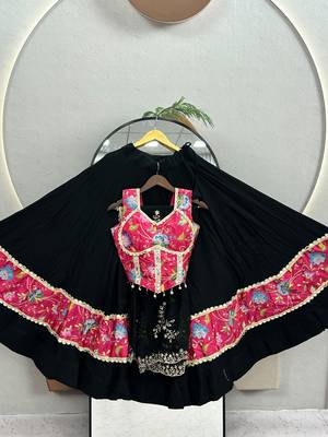 Black Color Real Mirror Work position print Silk Blend Navratri Lahenga Choli Set 5