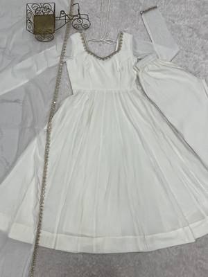 Off white  chanderi silk embroidery party wear anarkali  suit set 5