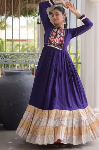 Reyon kutchi gamthi gown 12 meter flair 4-layer zari patta stitching full sleeves patch work 